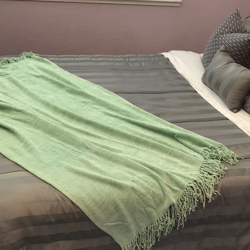 Green throw blanket